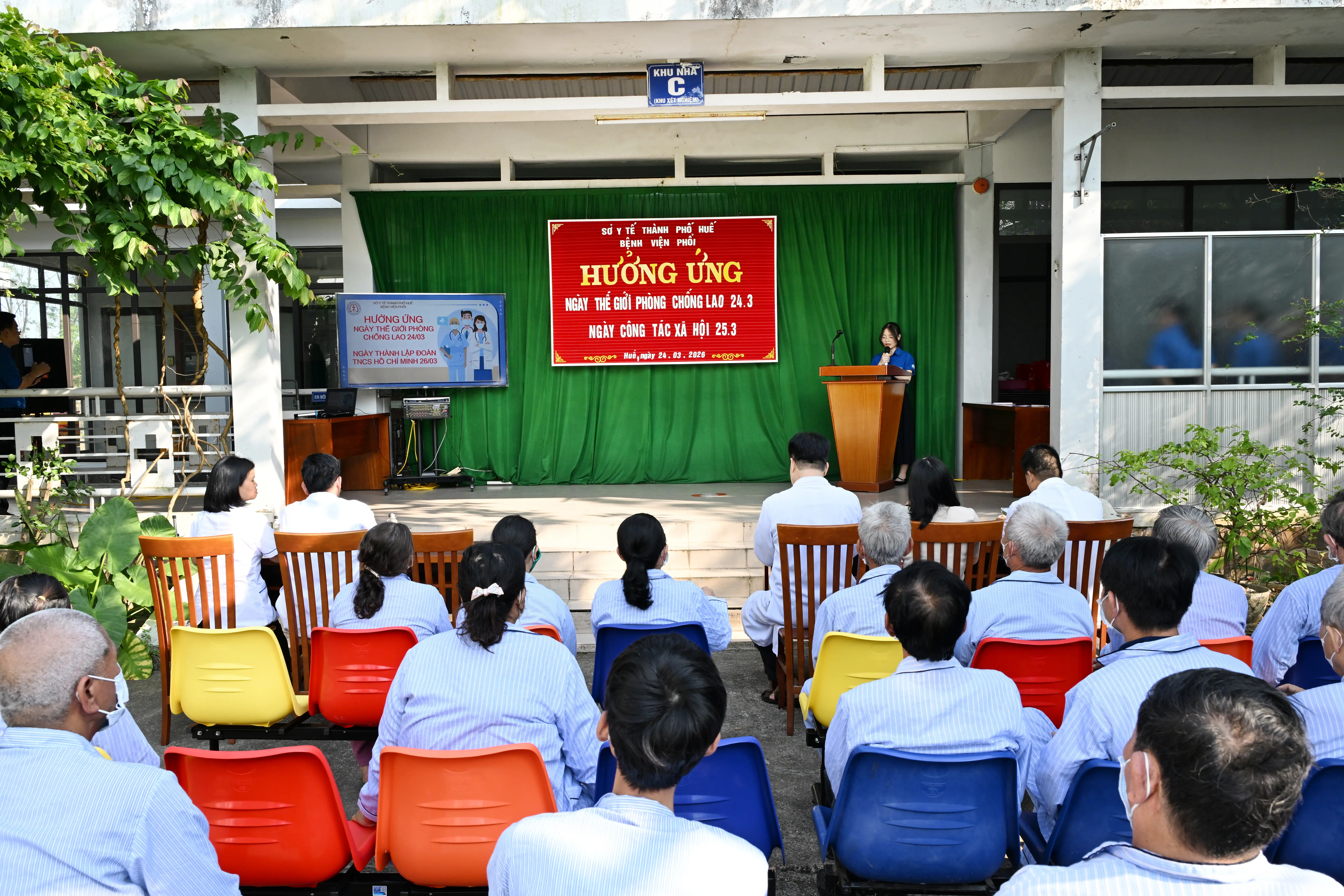 Bệnh viện Phổi TP Huế hưởng ứng Ngày Thế giới phòng, chống lao và các ngày kỷ niệm trong tháng 3