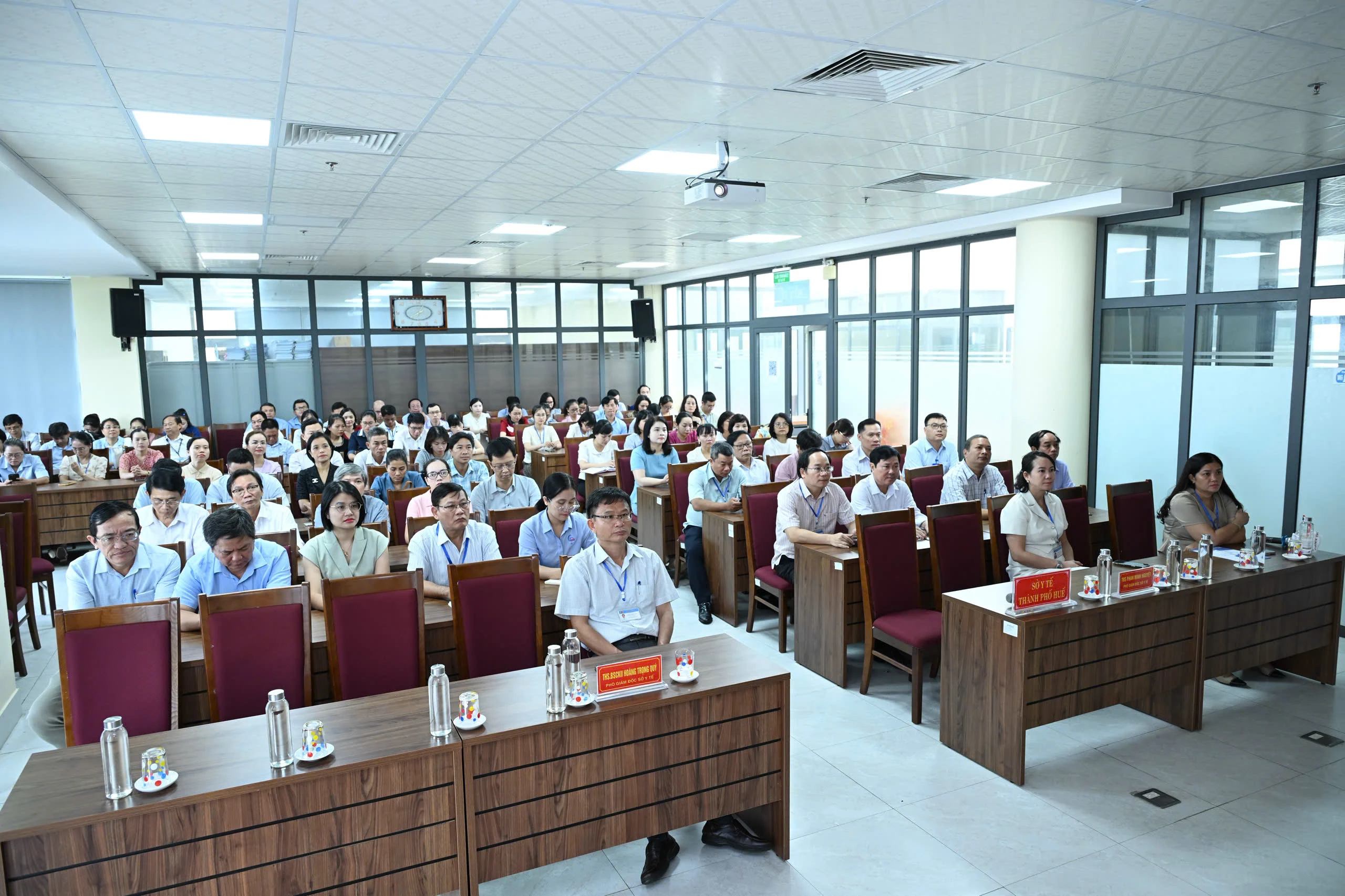 Đảng ủy Sở Y tế tổ chức Hội nghị trực tuyến nghiên cứu, học tập, quán triệt và triển khai thực hiện Nghị quyết Hội nghị lần thứ ba Ban Chấp hành Trung ương Đảng khóa XIV.