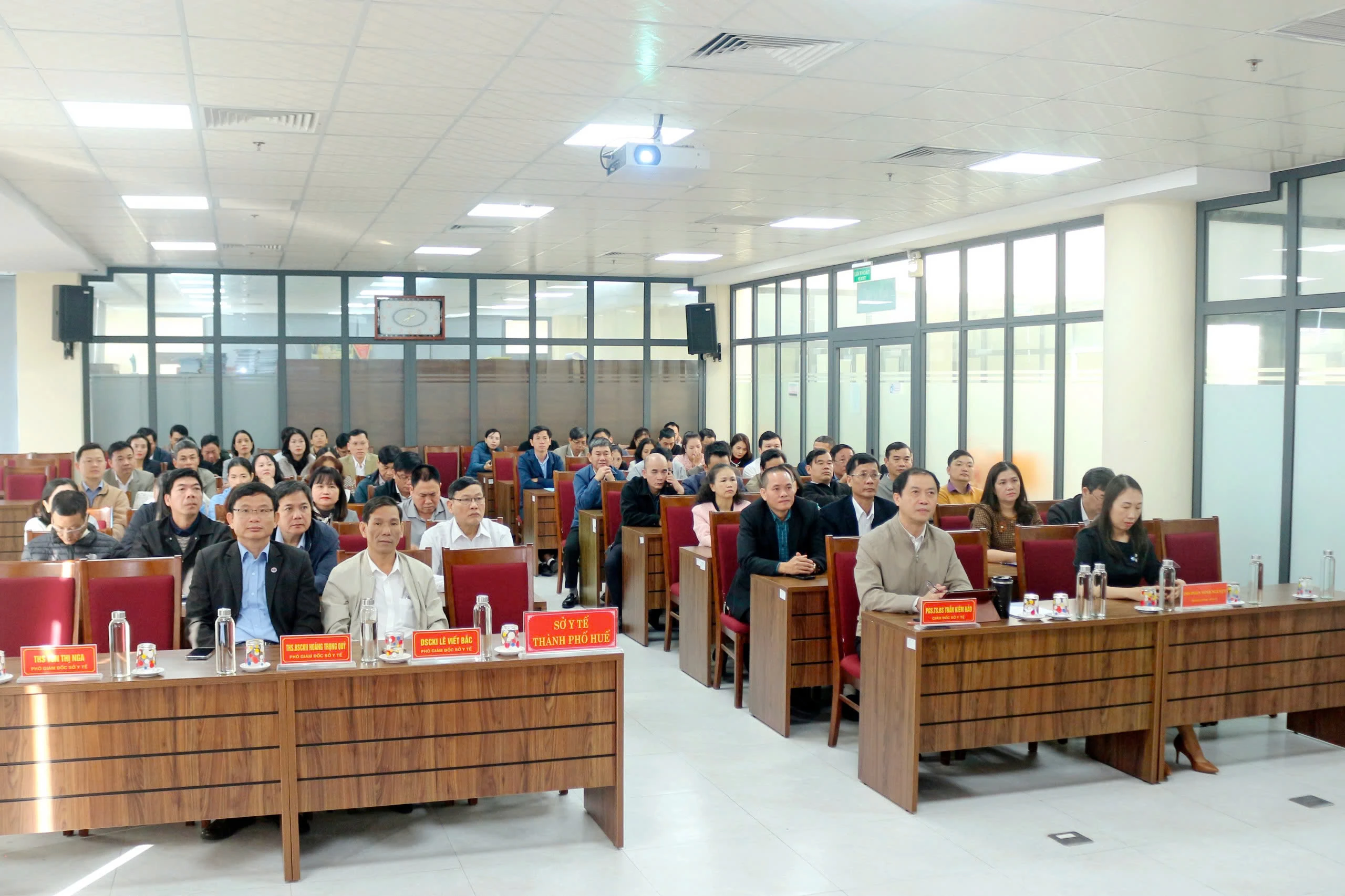 Hội nghị trực tuyến thông báo nhanh kết quả Đại hội đại biểu toàn quốc lần thứ XIV của Đảng.