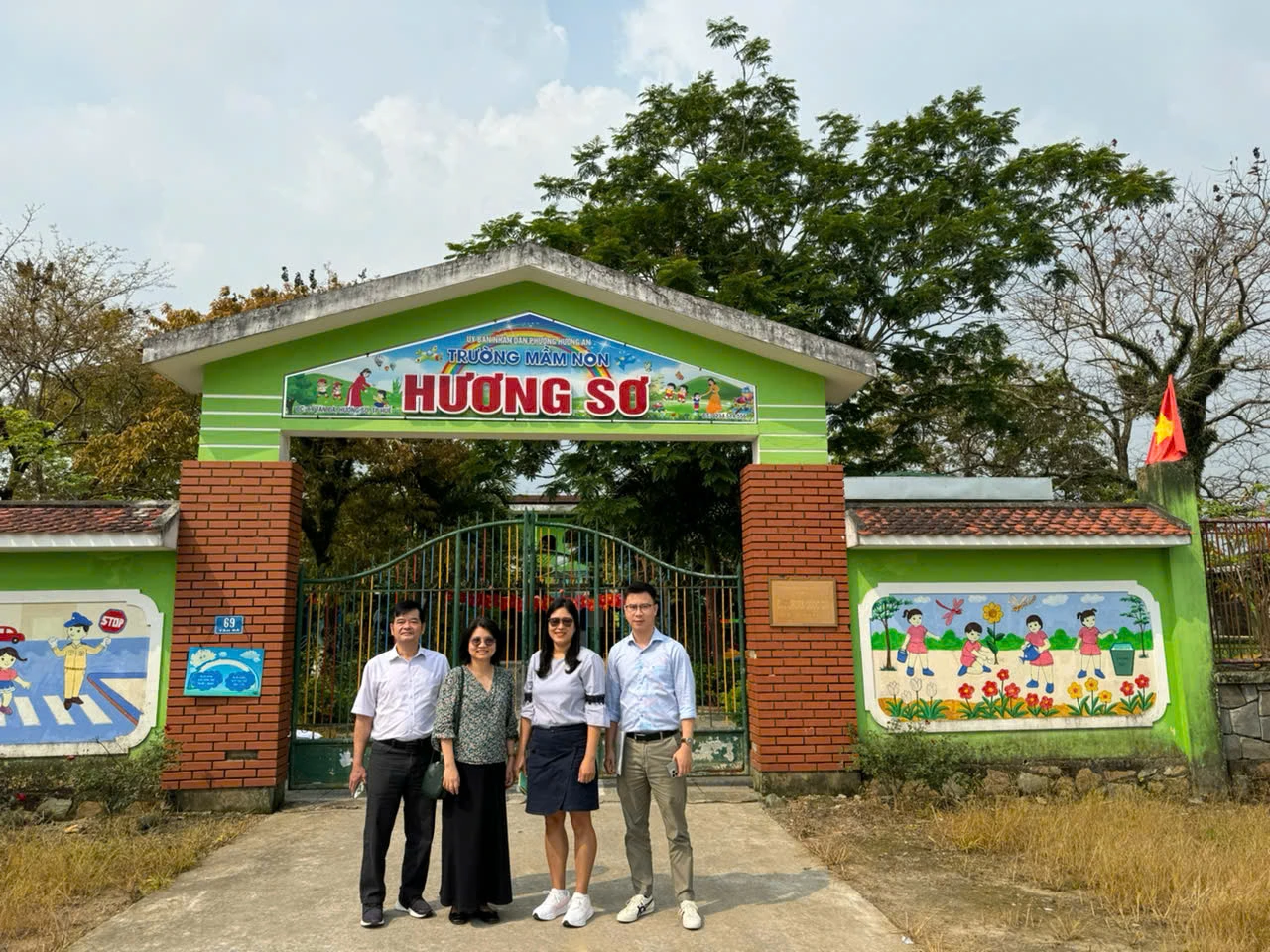 Kiểm tra, giám sát công tác y tế trường học tại các trường trên địa bàn thành phố Huế.