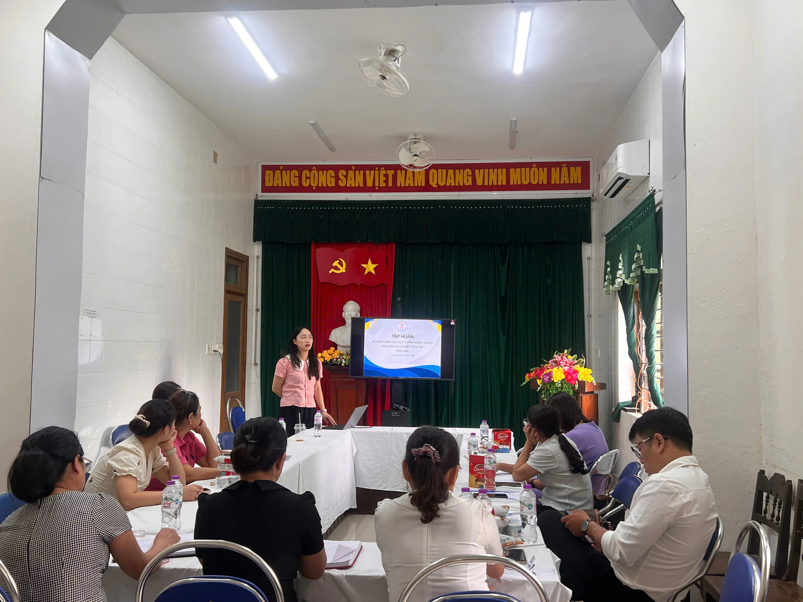 Tập huấn hệ thống báo cáo trực tuyến phòng, chống HIV/AIDS cho cán bộ y tế cơ sở tại Trung tâm Y tế Phong Điền và Trung tâm Y tế Phú Lộc (cơ sở Nam Đông)