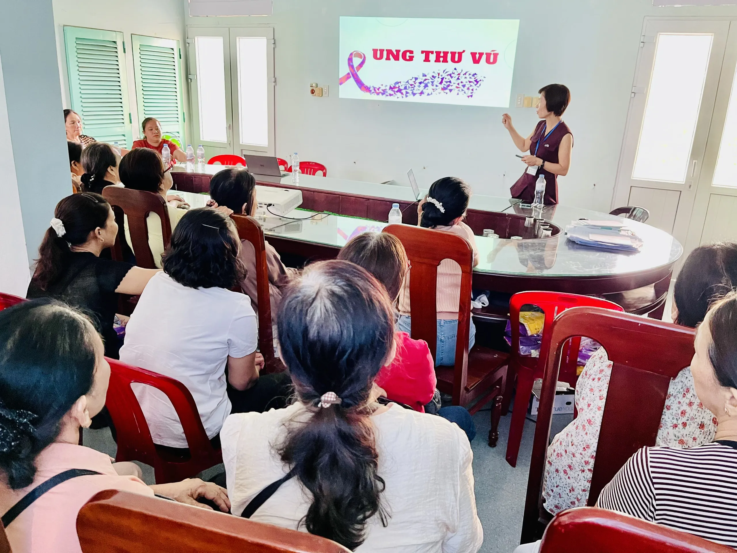 Trung tâm kiểm soát bệnh tật: Nâng cao kiến thức phòng, chống ung thư vú và ung thư cổ tử cung cho phụ nữ phường Vỹ Dạ