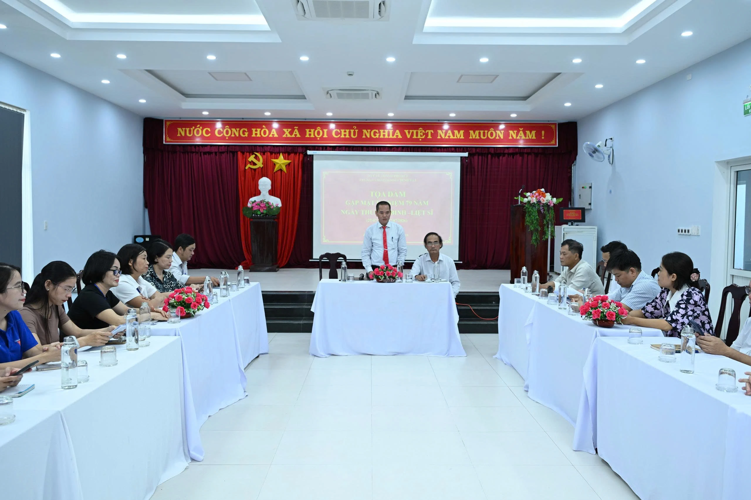 Trung tâm kiểm soát bệnh tật tổ chức Tọa đàm kỷ niệm 79 năm Ngày Thương binh - Liệt sĩ.