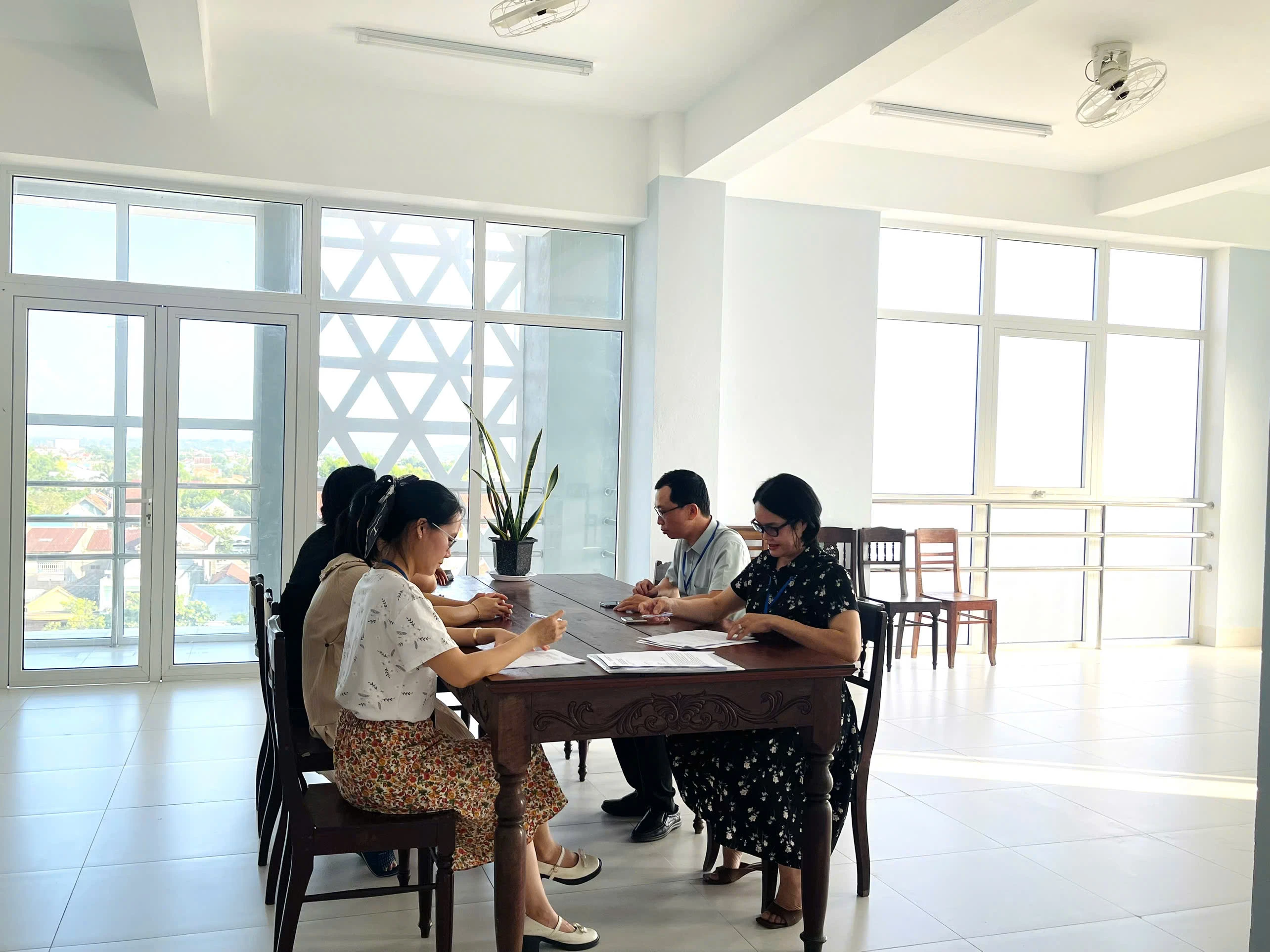 Trung tâm Kiểm soát bệnh tật triển khai công tác kiểm tra công vụ tại các khoa, phòng