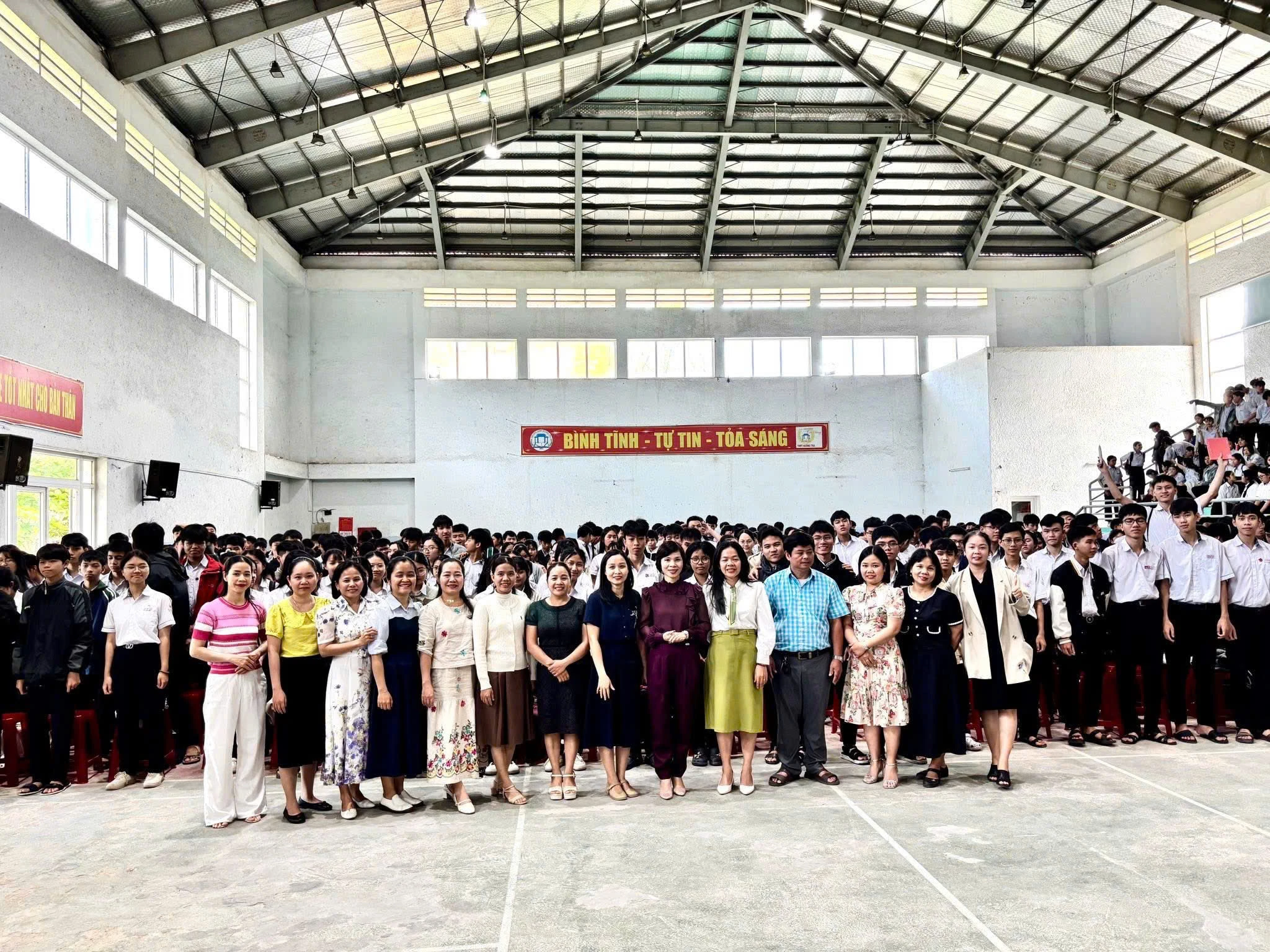 Truyền thông sức khỏe sinh sản, sức khỏe tình dục cho vị thành niên tại trường THPT Hương Trà